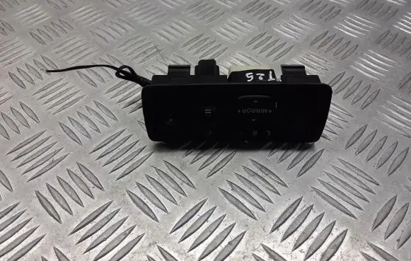 Toyota Avensis T250 A set of switches 777669