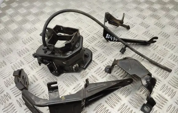 Ford Transit - Tourneo Connect Fuel filter bracket/mount holder F1DQ9A072BC F1DQ9A072AE F1FQ9A072AC