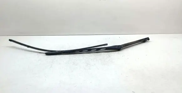 BMW 5 E60 E61 Front wiper blade arm 7198597