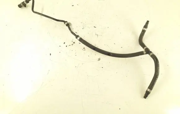 Mercedes-Benz C W204 Engine coolant pipe/hose 2045011025 2045013025