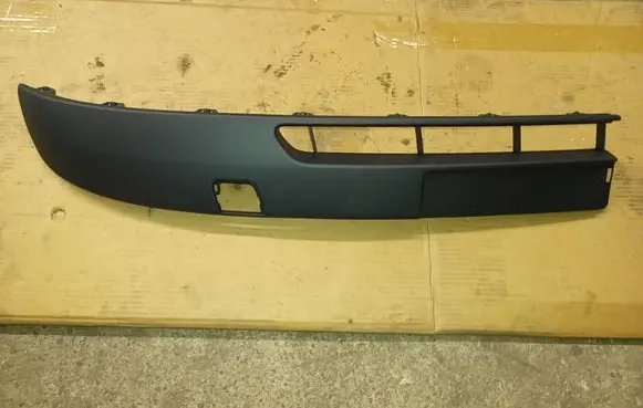 Renault Kangoo II Front bumper splitter molding 8200509859