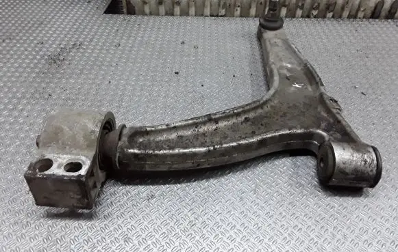Opel Vectra C Front lower control arm/wishbone