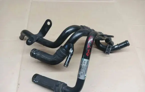 Skoda Octavia Mk3 (5E) Engine coolant pipe/hose 04L121064G