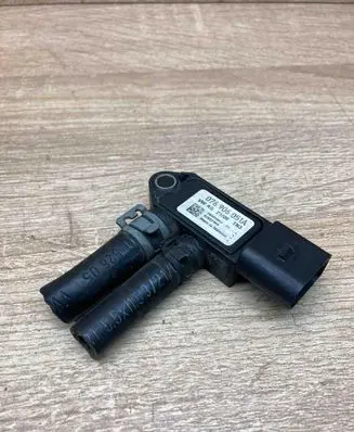 Volkswagen PASSAT B6 Exhaust gas pressure sensor 076906051A