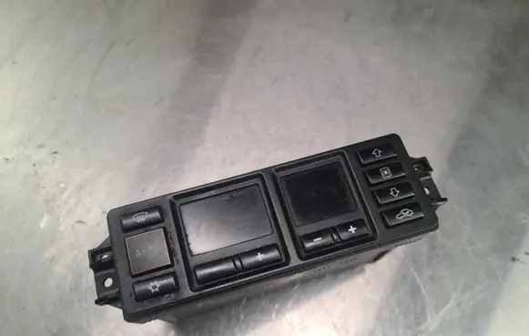 Audi A4 S4 B5 8D Climate control unit 8L0820043D 5HB00760804