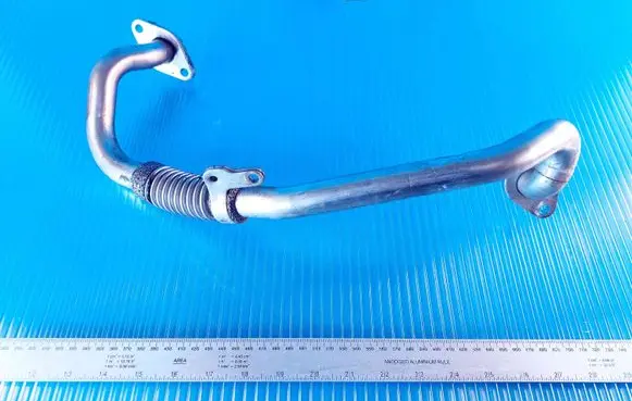 Volkswagen PASSAT B6 Engine coolant pipe/hose 03L131521 03L131521AK