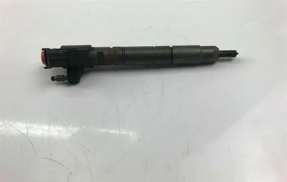 Volvo S40 Fuel injector 31303238 P1508