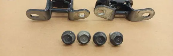 Hyundai Bayon Front door hinge set 