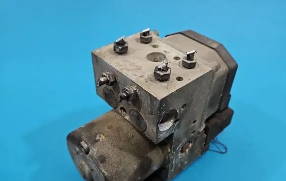 Volkswagen PASSAT B5.5 ABS Pump 0273004283 IMPRK1596585