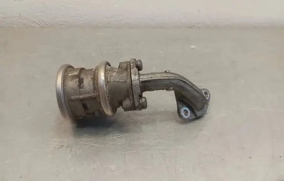 Audi A8 S8 D3 4E EGR valve 07C131101K