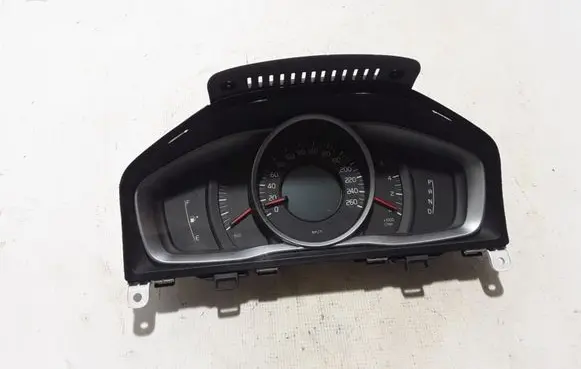 Volvo V60 Speedometer (instrument cluster) 31327746