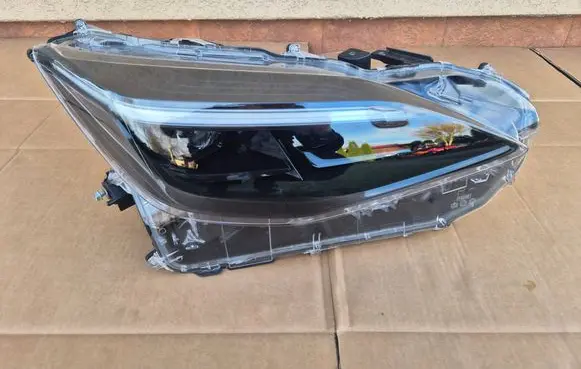 Toyota Yaris Cross Headlight/headlamp 