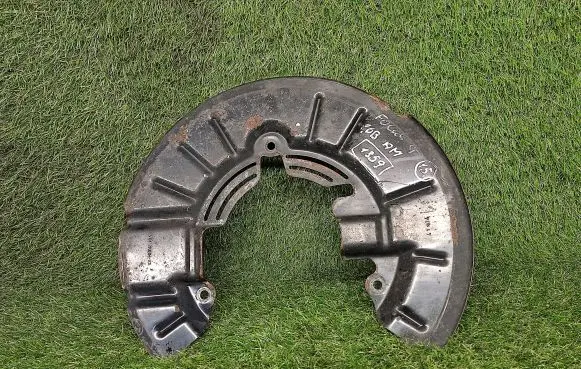 Ford Focus ST Front brake disc dust cover plate CV612K004AA