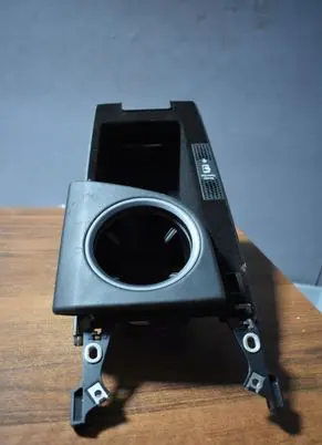 Porsche Taycan 9J1 Center console