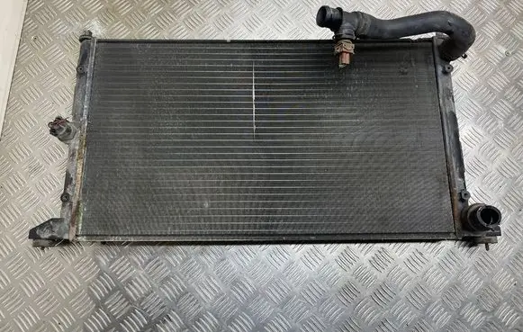 Coolant radiator