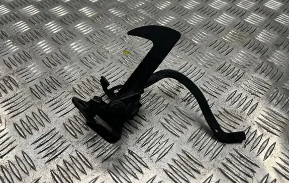 Skoda Octavia Mk2 (1Z) Engine bonnet/hood lock/latch loop/hook 1Z0823480