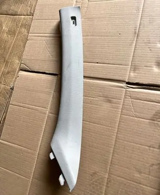 BMW 3 E90 E91 (A) pillar trim 7058331