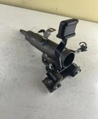 Toyota Yaris Steering wheel axle