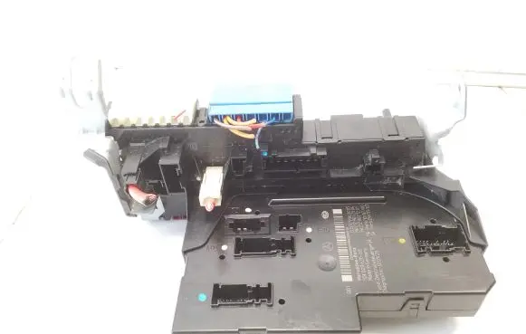 Mercedes-Benz E W212 SAM control unit A2129060005 A2129012304