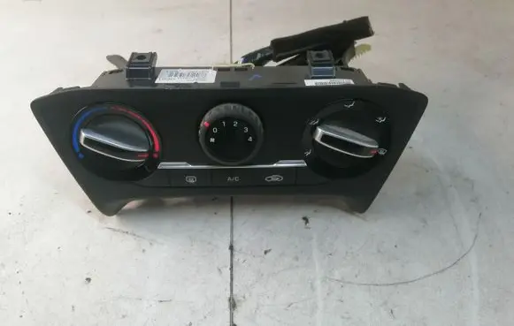 Hyundai i20 (GB IB) Climate control unit 97250C8011