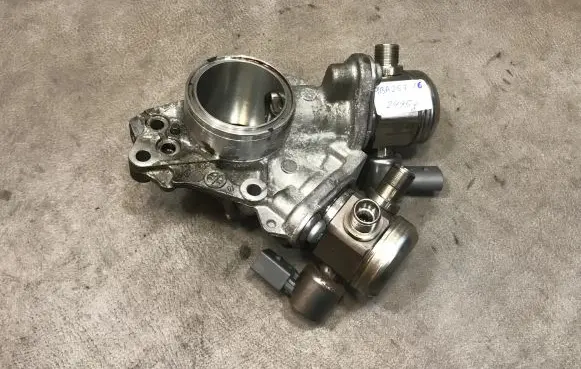 Mercedes-Benz GL X166 Fuel injection high pressure pump A2780700330