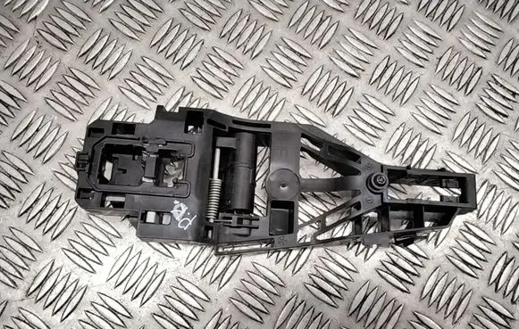 Front door exterior handle/bracket