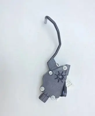 Lexus RX 450H Accelerator throttle pedal 7811048121 1988002550 11D18D00294