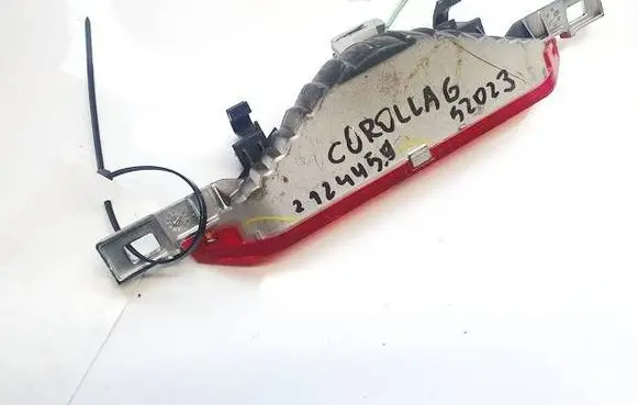 Toyota Corolla E120 E130 Third/center stoplight 2124459