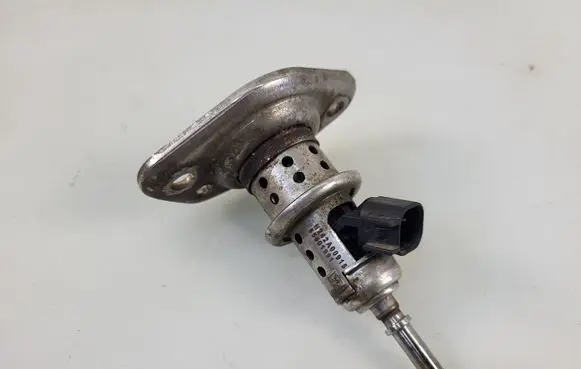 Opel Insignia B AdBlue injector 55501991