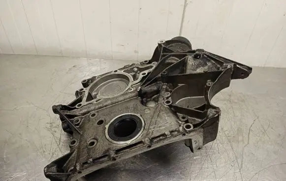 Mercedes-Benz C W203 Timing chain cover R6460150602
