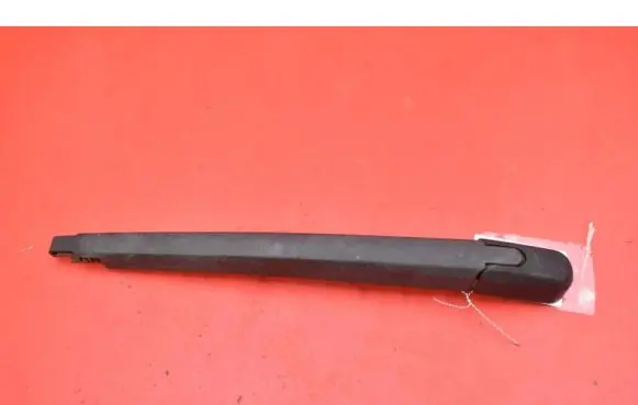 Toyota Avensis Verso Rear wiper blade arm