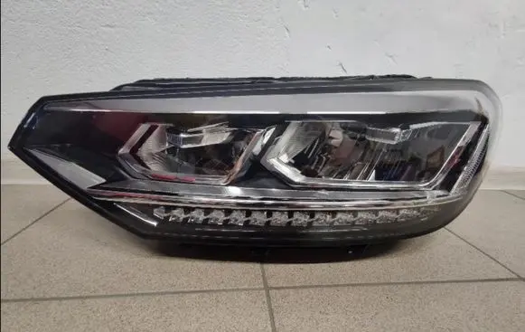 Volkswagen Touran III Headlight/headlamp 5TB941035B