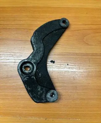 BMW 5 E39 Generator/alternator bracket 82248561
