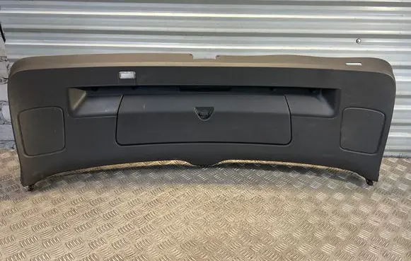 Tailgate trim