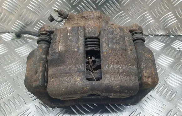 Mercedes-Benz C W203 Front brake caliper