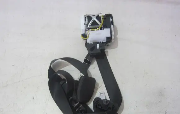 BMW X3 G01 Front seatbelt 72117469953