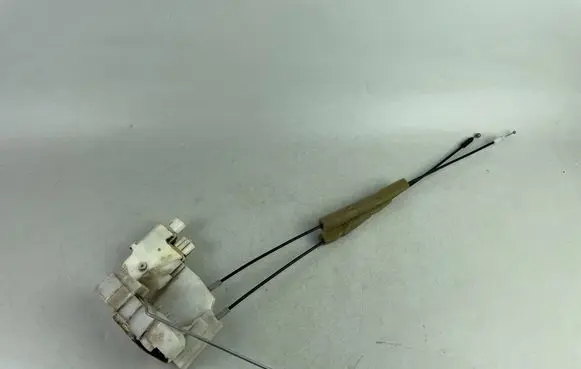Subaru Outback Front door lock