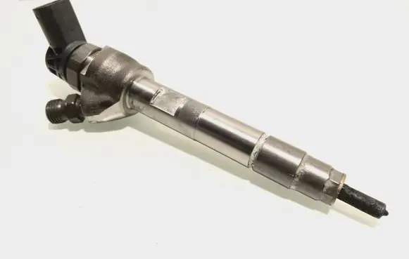 BMW 5 G30 G31 Fuel injector 8514148 0445110743
