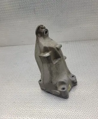 Mercedes-Benz E C207 W207 Engine mounting bracket A6512233504