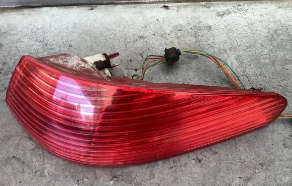 Peugeot 607 Rear/tail lights 2543D