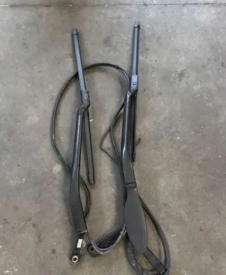 Mercedes-Benz S W222 Front wiper blade arm