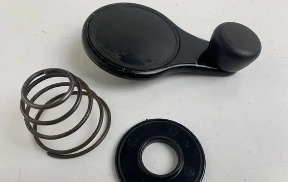 Saab 900 CD Front door window winding handle 847626