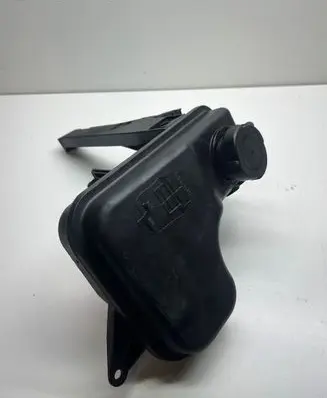 BMW 5 E60 E61 Coolant expansion tank/reservoir 7785013 7785560 10617210