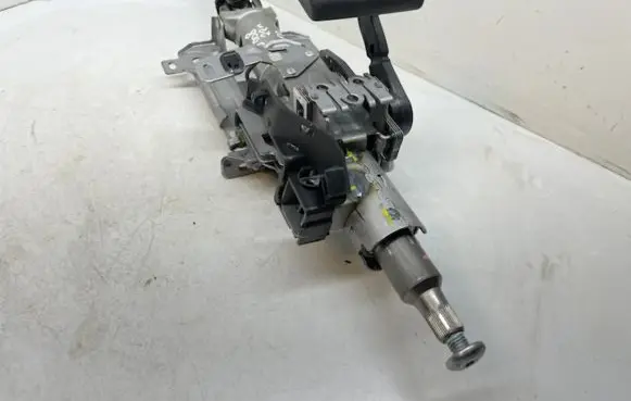 Steering wheel axle set