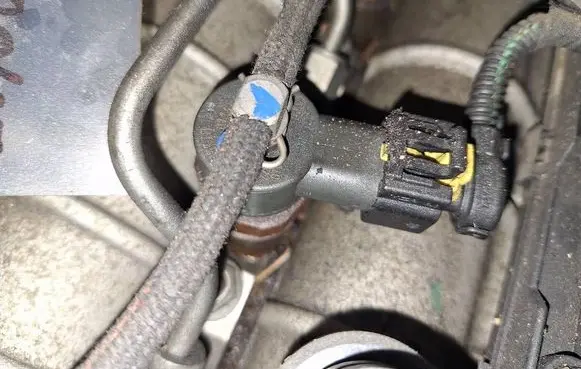 Alfa Romeo 159 Fuel injector 0445110243
