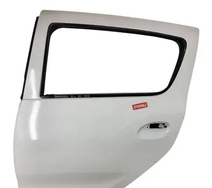 Dacia Sandero Rear door