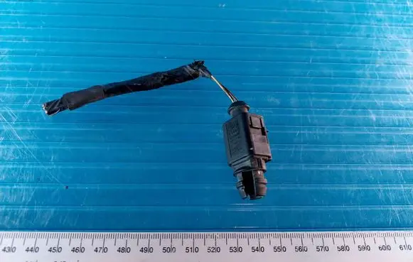 Volkswagen PASSAT B7 Sensor 1J0973702