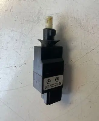 Mercedes-Benz A W168 Brake pedal sensor switch 0015452009