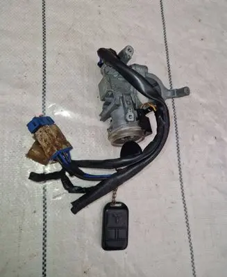 Mitsubishi Pajero Ignition lock 337546
