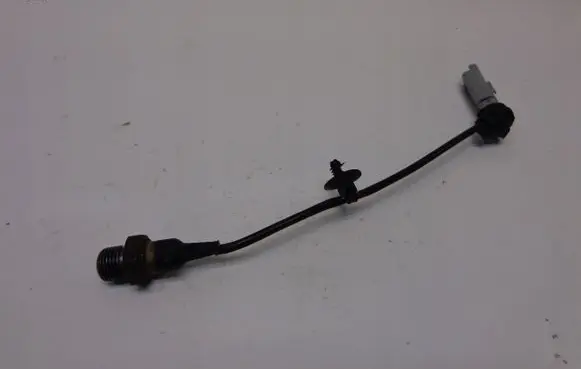 Citroen DS3 Oil pressure sensor 9670363580